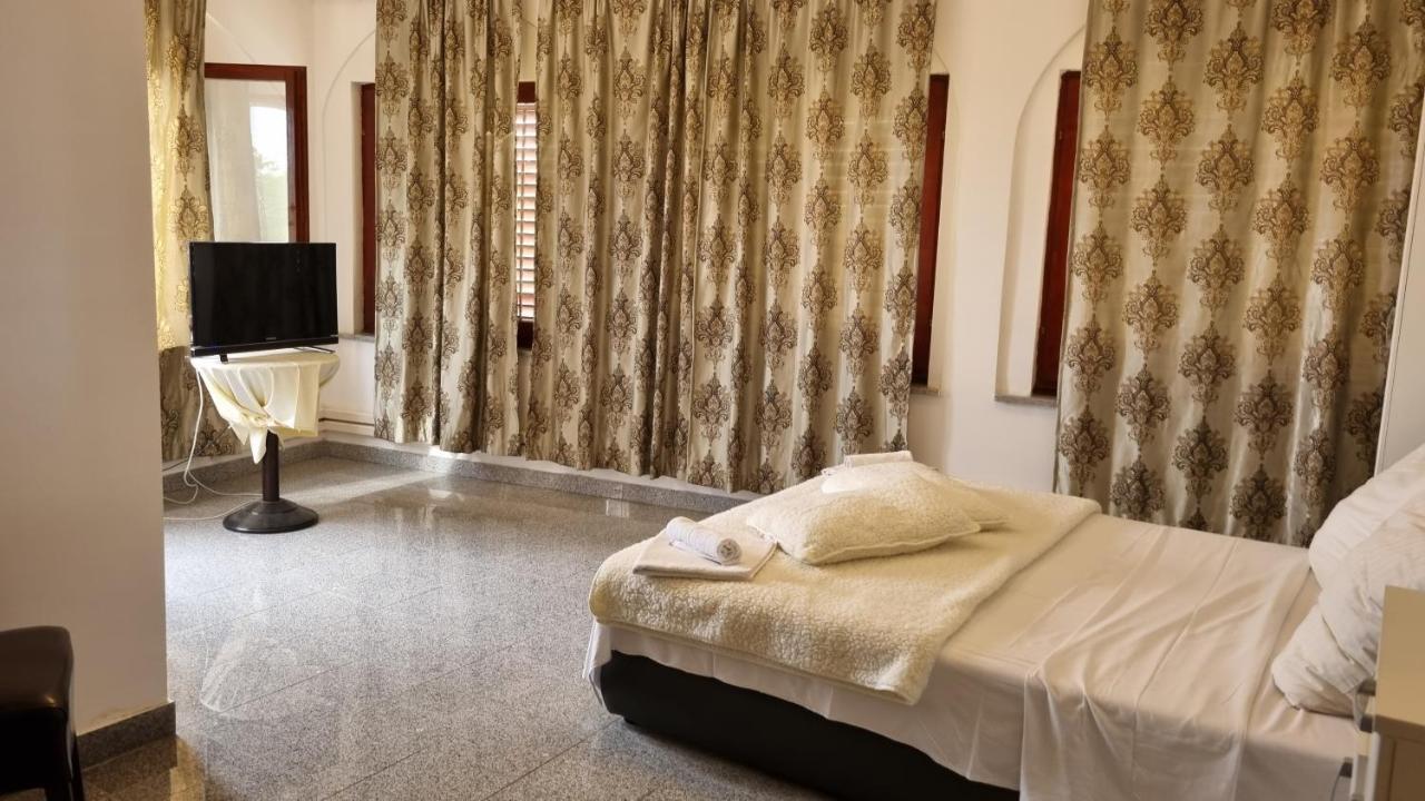 Laura Rooms ميدولين المظهر الخارجي الصورة